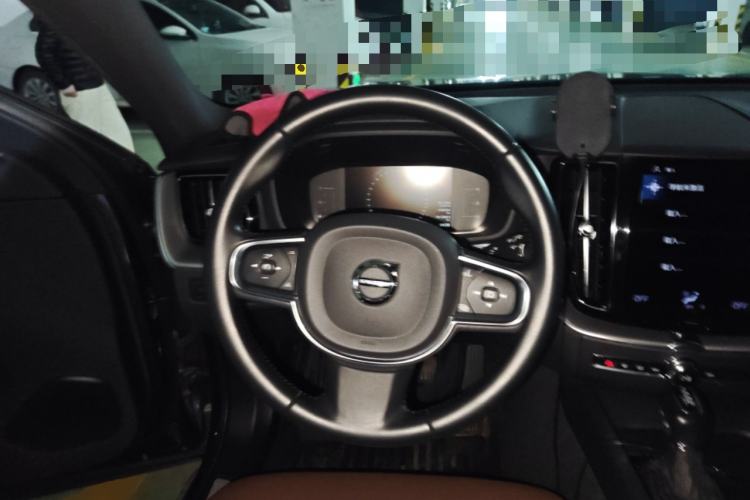 Used Volvo XC60 2021 T5 4x4 Smart Luxury Edition
