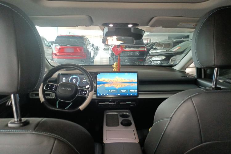 Used AION Y 2023 Younger Star Edition Center Console