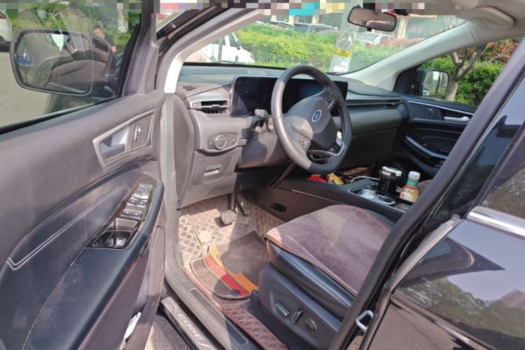 Used Ford Edge 2021 PLUS EcoBoost 245 Two-Wheel-Drive Platinum Edition 5 Seats Driver Seat