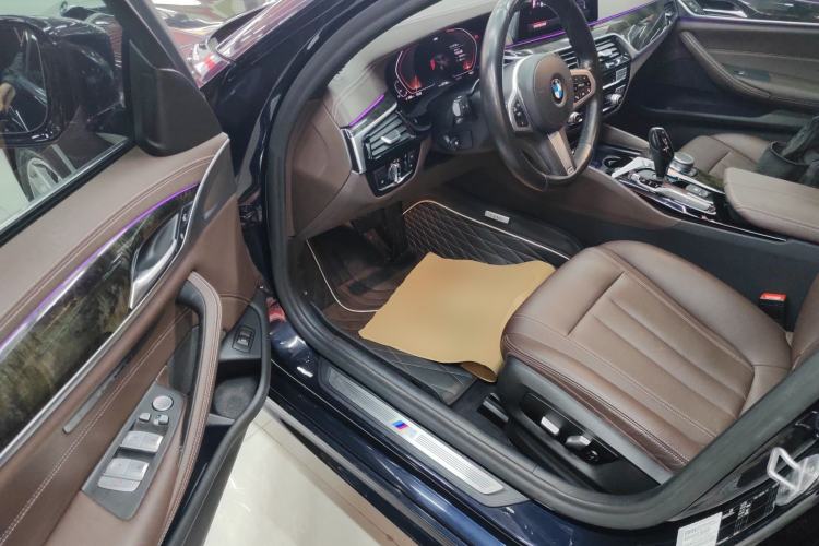 Used BMW 5 Series 2020 525Li M Sport Package