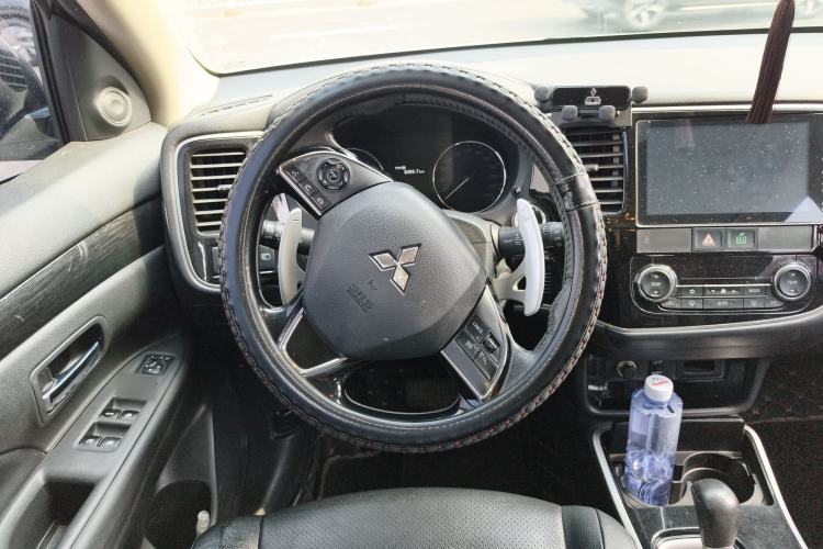 Used Mitsubishi Outlander 2018 2.4L 4x4 Elite Edition 5 Seats
