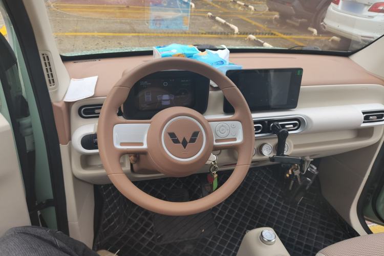 Used Wuling Hongguang MINIEV 2024 3rd Generation 215km Advanced Version Steering Wheel