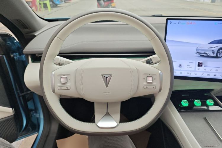 Used Deepal L07 2024 230Max Qiankun Intelligent Driving ADS SE Range-Extended Version
