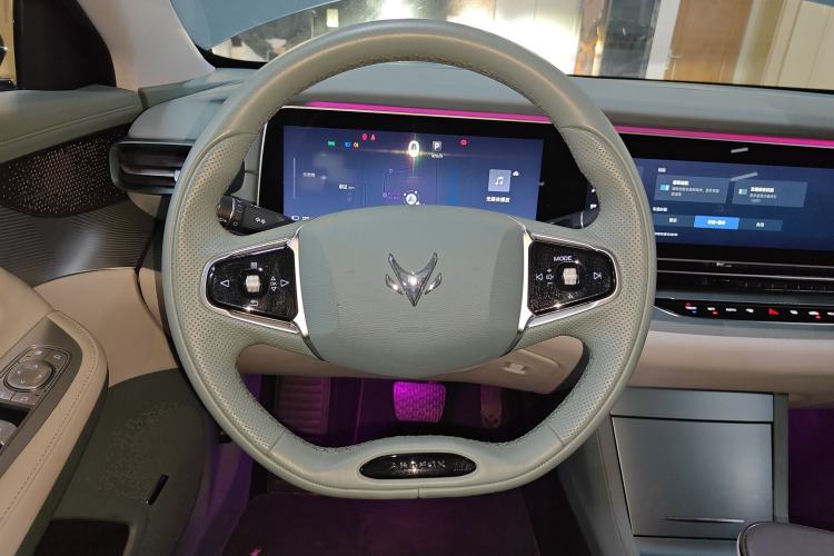 Used ARCFOX Alpha S 2023 525E Forest Edition 175kW Steering Wheel