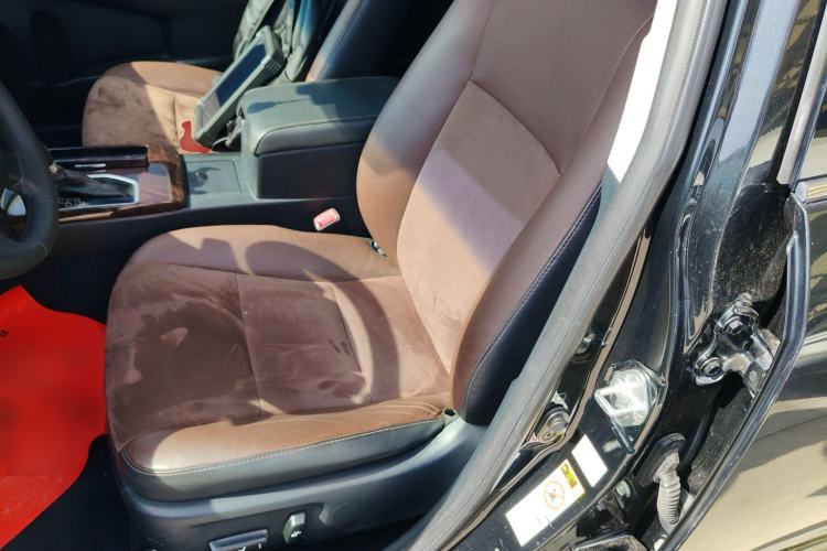 Used Toyota Camry 2016 2.5G 10th Anniversary Deluxe Navigation Edition Left Front Seat