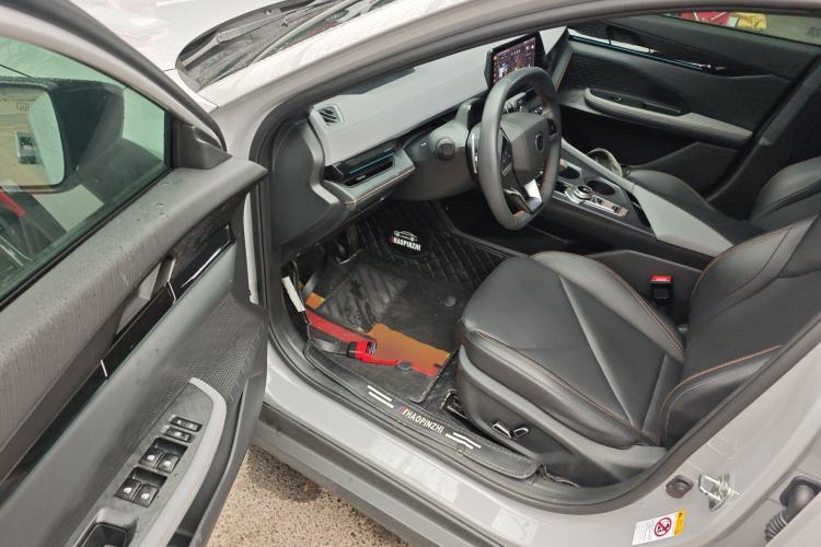 Used CHANGAN UNI-V 2022 1.5T Prestige Version Driver Seat