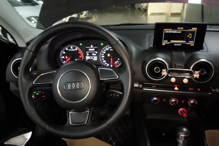 Used Audi A3 2016 Limousine 35 TFSI Ambition Edition
