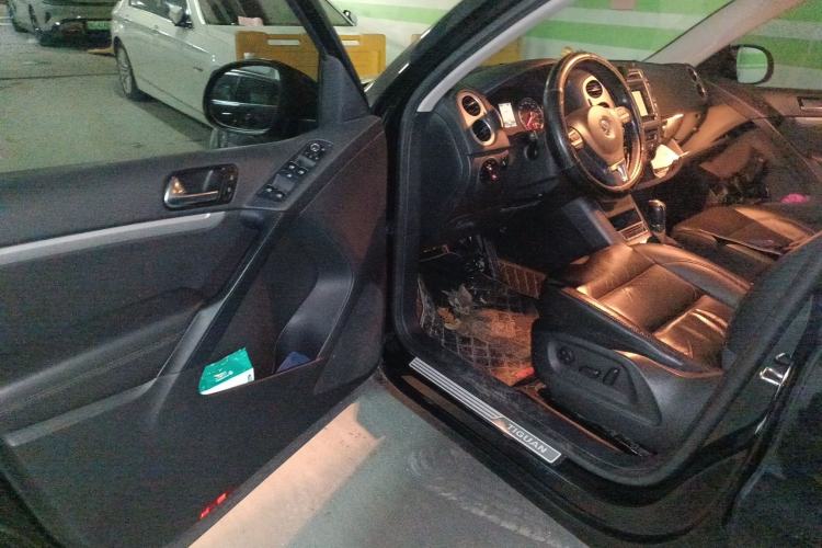 Used Volkswagen Tiguan 2013 1.8 TSI Automatic All-Wheel Drive Luxury Model Driver Seat