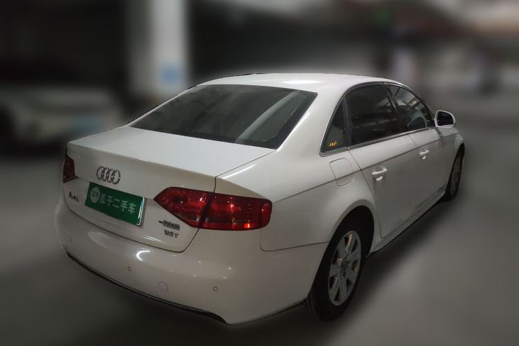 Used Audi A4L 2012 1.8 TFSI Automatic Comfort Model
