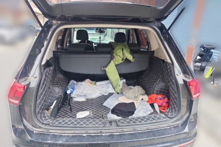 Used Volkswagen Tiguan L 2019 Updated Version 330TSI Automatic Two-Wheel Drive Panoramic Comfort Edition China VI Standard Trunk