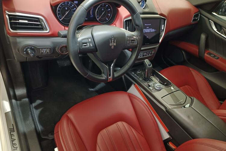 Used Maserati Ghibli 2021 2.0T Sharp Edition
