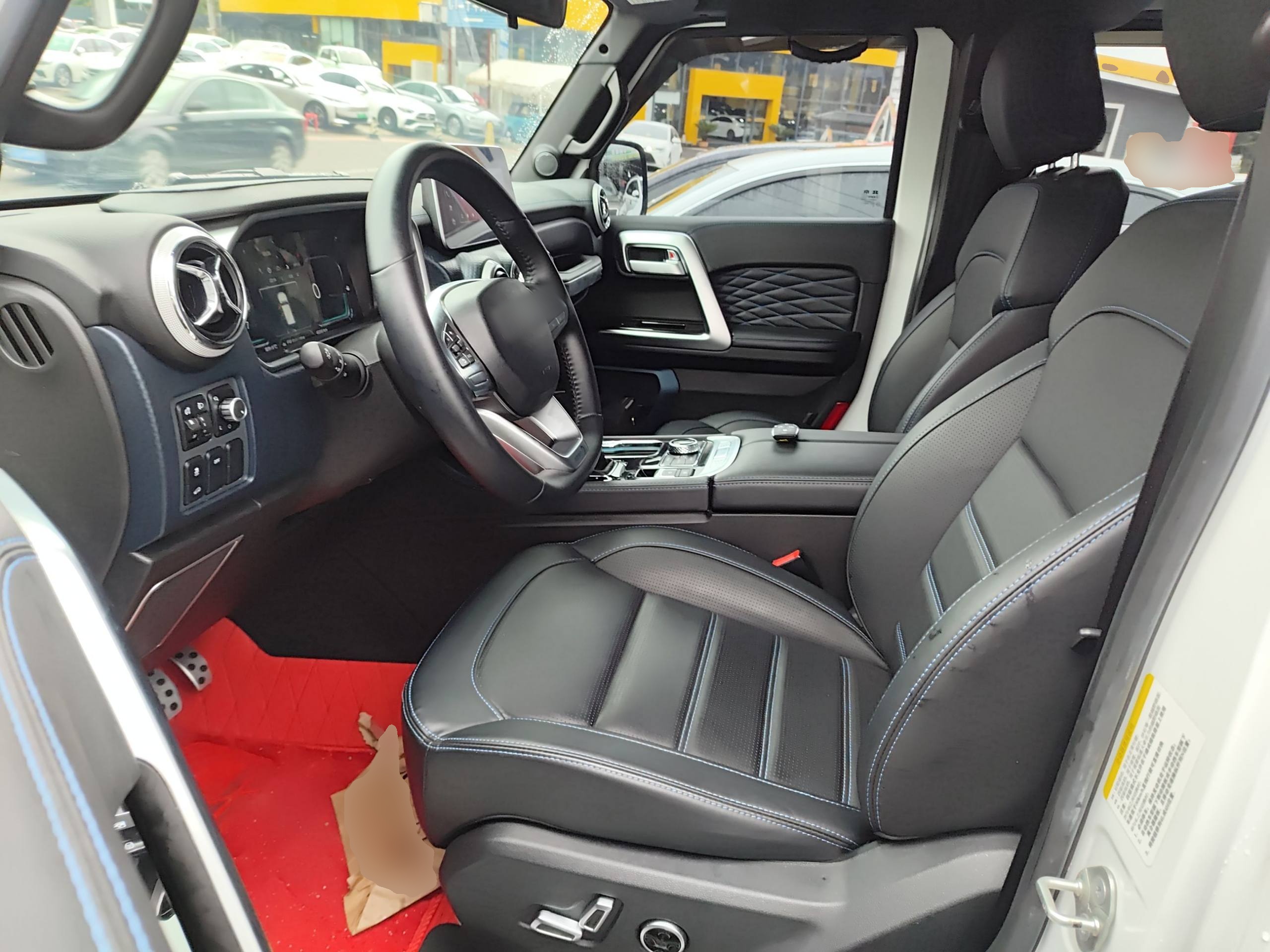 المقاعد الأمامية داخل السيارة