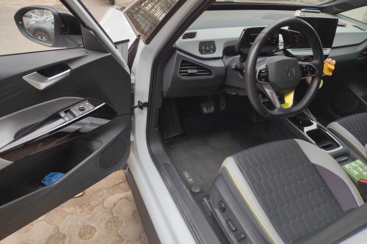 Used Volkswagen ID.3 2022 Pro Smart Edition Driver Seat