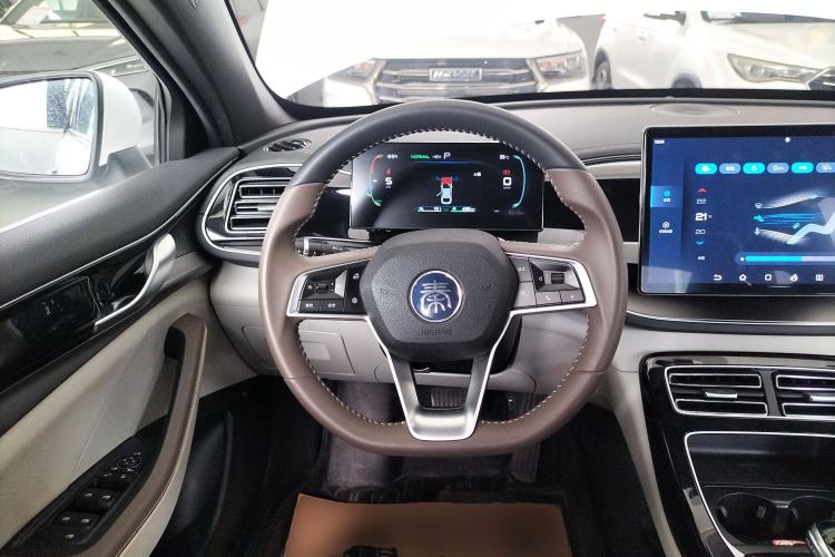 Used BYD Qin PLUS 2023 Champion Edition DM-i 120KM Beyond Model
