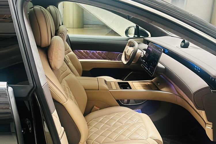 Used Nio ET9 2025 100 kWh