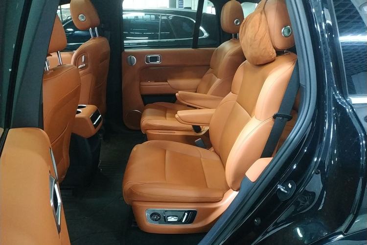 Used Li Auto L8 2023 Pro Model
