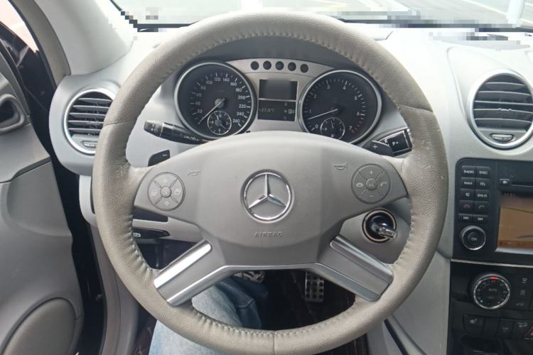 Used Mercedes-Benz M-Class 2010 ML 300 4MATIC Steering Wheel