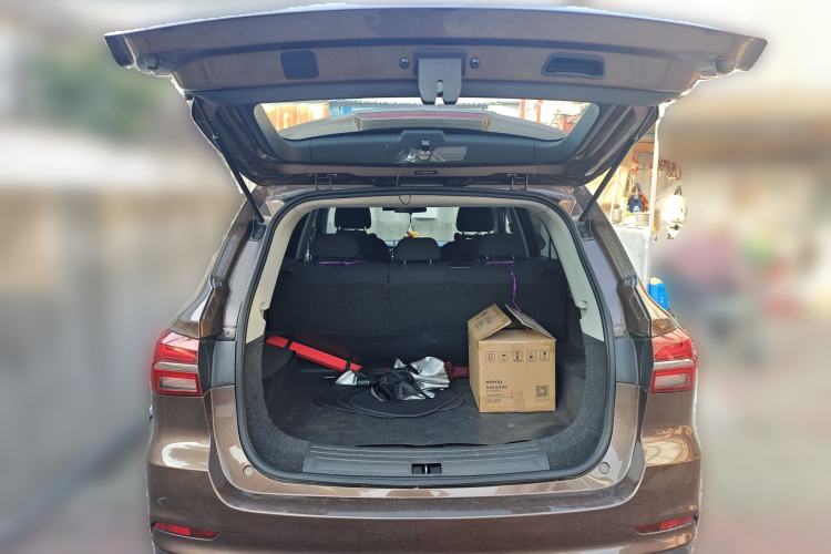 Used Roewe RX5 2016 Revised Version 20T Two-Wheel Drive Manual Transmission Luxury Edition
