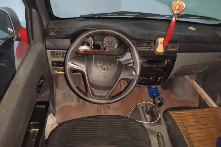 Used Wuling Zhiguang 2015 1.2L S Standard Model LSI