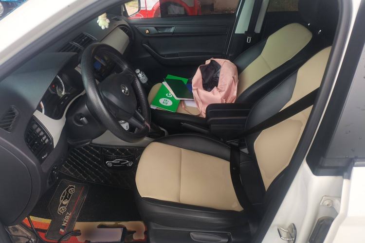 Used Skoda Fabia 2017 1.4L Automatic Car Enjoy Edition
