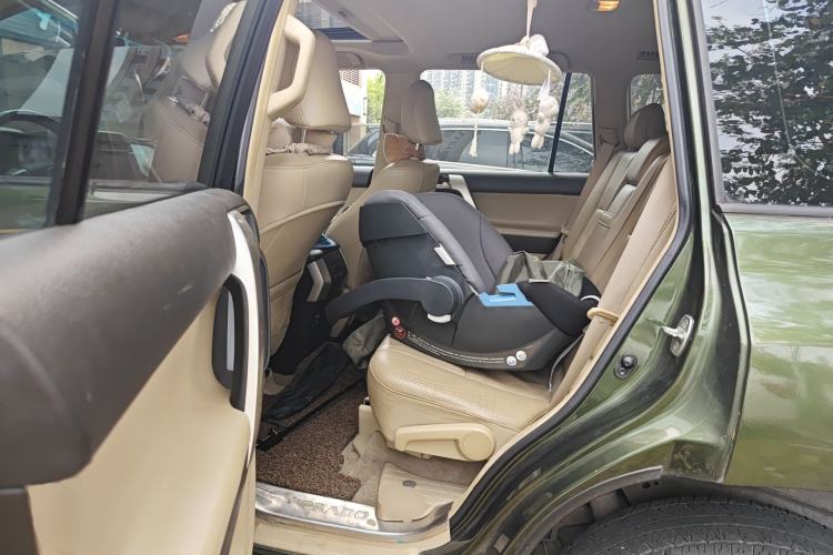 Used Toyota Prado 2010 4.0L Automatic TX-L Left Rear Seat