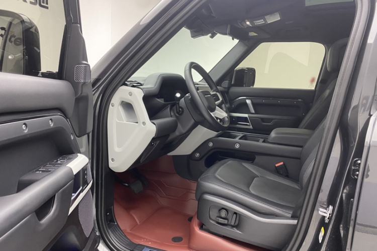 Used Land Rover Defender 2023 Facelift 110 3.0T P400 X-DYNAMIC HSE Left Front Seat