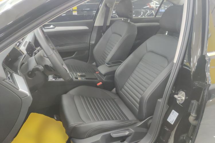 Used Volkswagen Magotan 2025 Zhongxiang Version 280TSI DSG Comfort Edition Left Front Seat