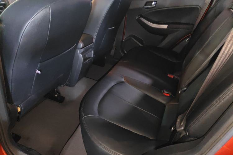 Used Venucia T70 2018 2.0L CVT Smart Edition