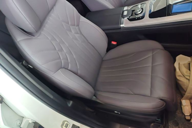 Used Chery Tiggo 9 2025 2.0T Automatic Two-Wheel Drive Luxury Edition 5 Seats
