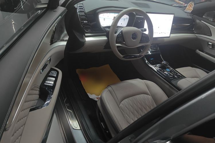 Used BYD Han 2024 EV Glory Edition 605KM Front-Wheel-Drive Premium Model
