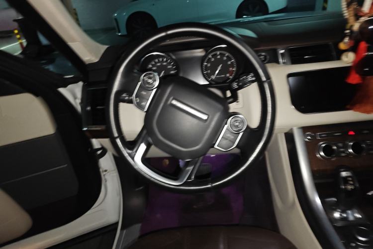 Used Land Rover Range Sport 2015 3.0 SC V6 HSE Steering Wheel