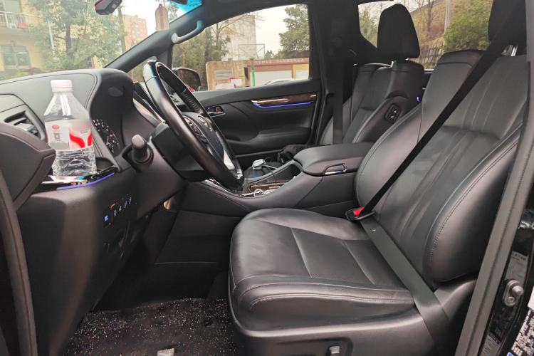 Used Toyota Alphard 2021 Dual-Engine 2.5L Prestige Edition