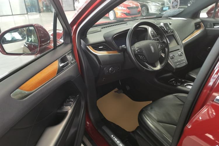 Used Lincoln MKC 2014 2.0T Two-Wheel-Drive Luxury Edition