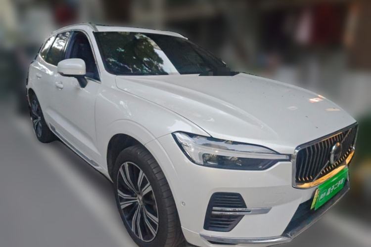 Used Volvo XC60 New Energy 2023 T8 Plug-in Hybrid Long-Range All-Wheel Drive Smart Luxury Edition Front Right 45 Deg