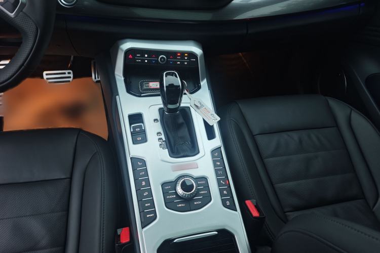 Used Wey VV7 2017 2.0T Flagship Model
