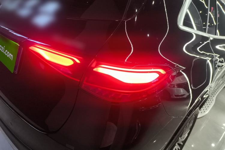 Used Mercedes-Benz GLC 2025 Refreshed GLC 300 L 4MATIC Dynamic Version 5 Seats Right Rear Taillight