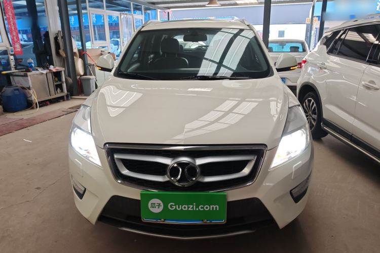 Used BAIC Senova X65 2015 2.0T automatic luxury version
