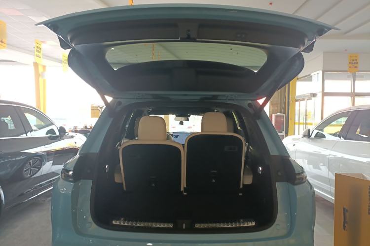 Used Li Auto L8 2024 Max
