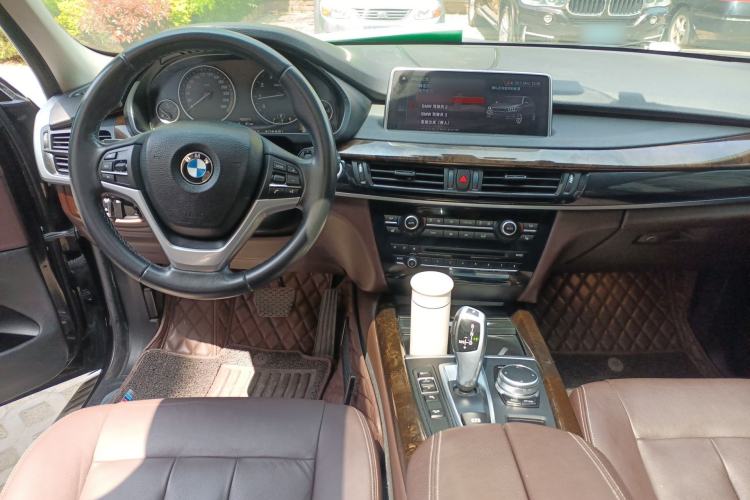 Used BMW X5 2017 xDrive28i Center Console