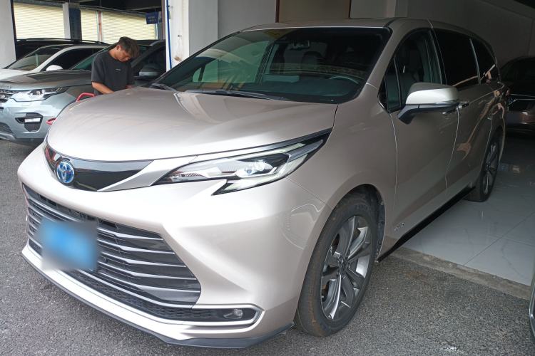 Used Toyota SIENNA 2021 2.5L Hybrid Premium Edition