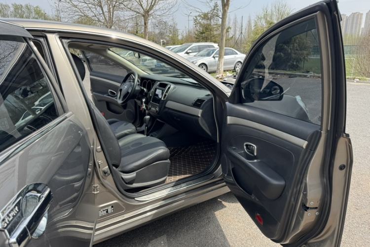 Used Nissan Sylphy 2019 Classic 1.6XE+ CVT SmartConnect Leading Edition Interior 11