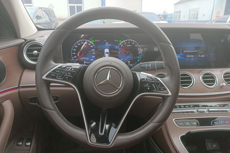 Used Mercedes-Benz E-Class New Energy 2022 Facelift E 350 e L Plug-in Hybrid Sedan Steering Wheel