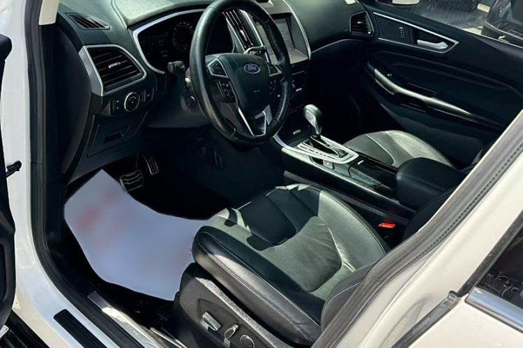 Used Ford Edge 2016 EcoBoost 245 Four-Wheel Drive Titanium 7-Seater