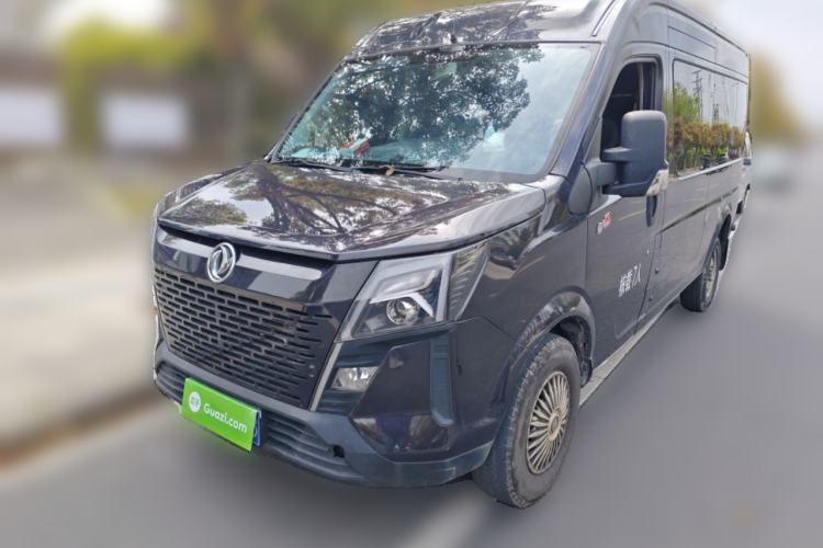 Used Dongfeng Yufeng 2023 V9+ 2.0T Manual Front-Wheel-Drive Multi-Function Mid-Roof Van with 7/8/9 Seats