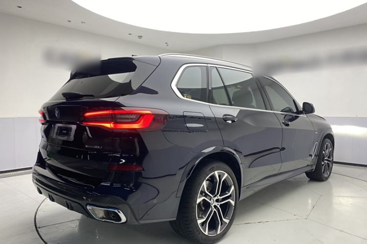 Used BMW X5 2022 xDrive 40Li M Sport Package