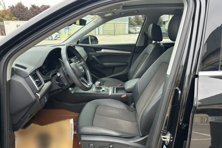 Used Audi Q5L 2018 45 TFSI Prestige Fashion Edition China V Emission Standard Interior 5