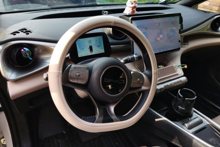 Used BYD Dolphin 2023 420 km Fashion Edition
