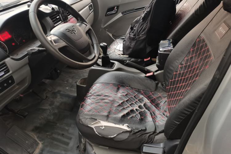 Used Wuling Zhiguang 2015 1.2L S Practical Model LSI
