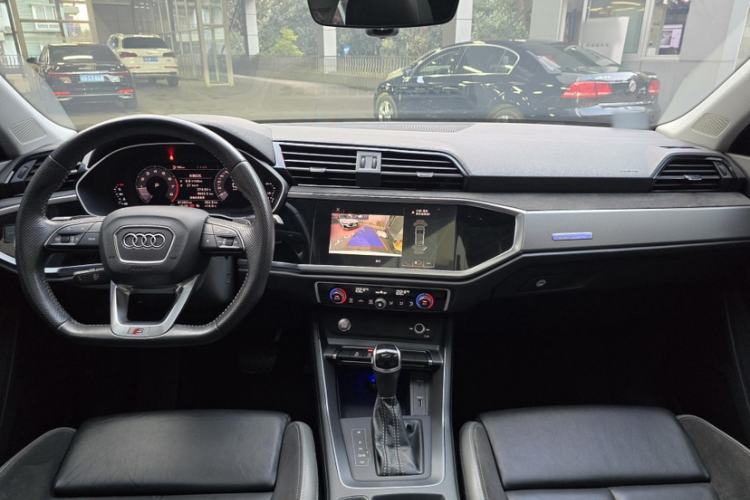 Used Audi Q3 Sportback 2020 40 TFSI Fashion Model Interior 4