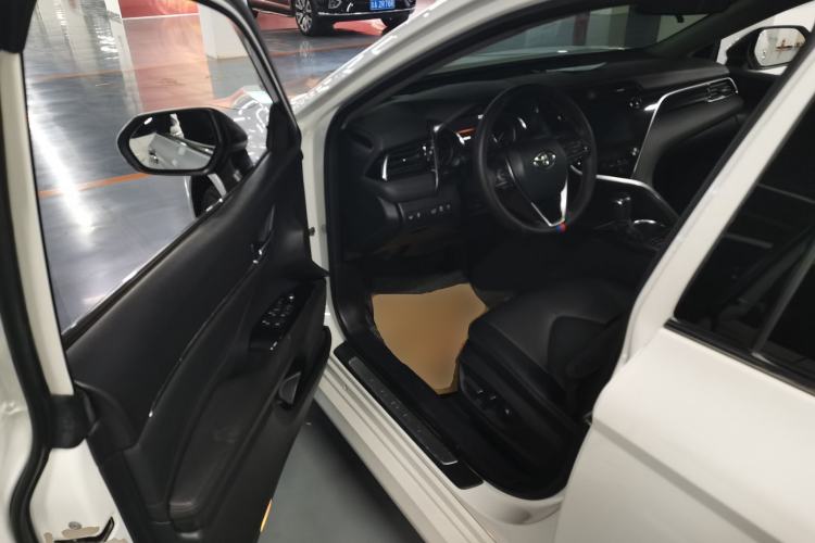 Used Toyota Camry 2019 2.5G Luxury Edition China V Standard Driver Seat